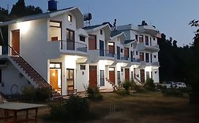 Apical Resort